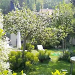 Et Les Hauts De Sophia *