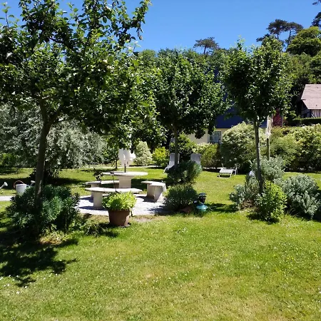 Et Les Hauts De Sophia Trouville-sur-Mer