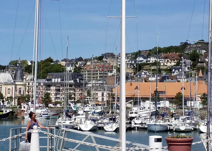 Et Les Hauts De Sophia *