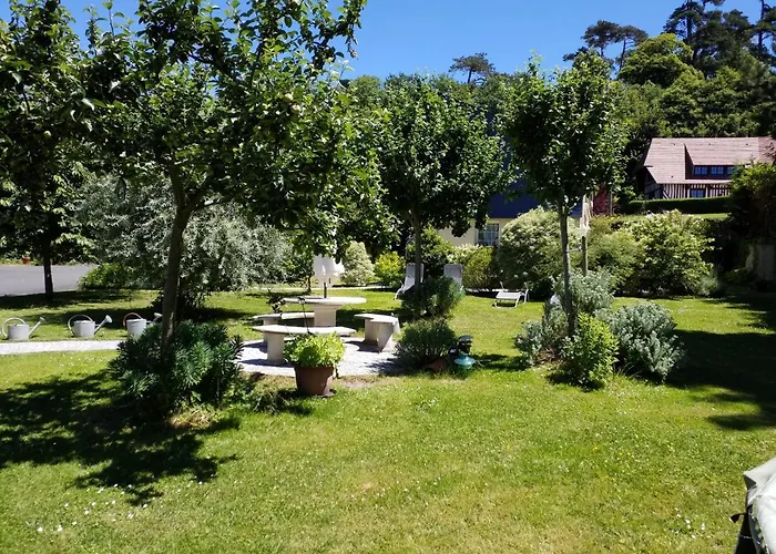 Et Les Hauts De Sophia Trouville-sur-Mer